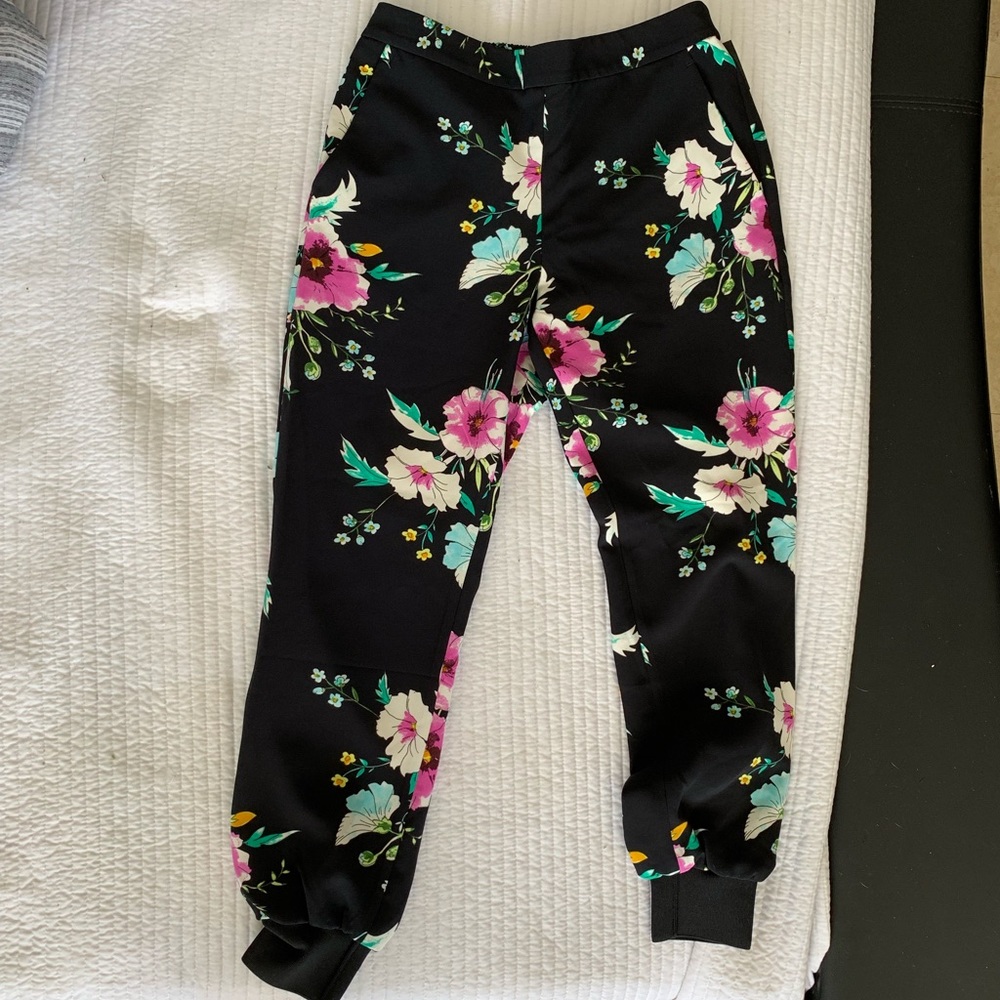 Express Mid Rose Floral Jogger Pant